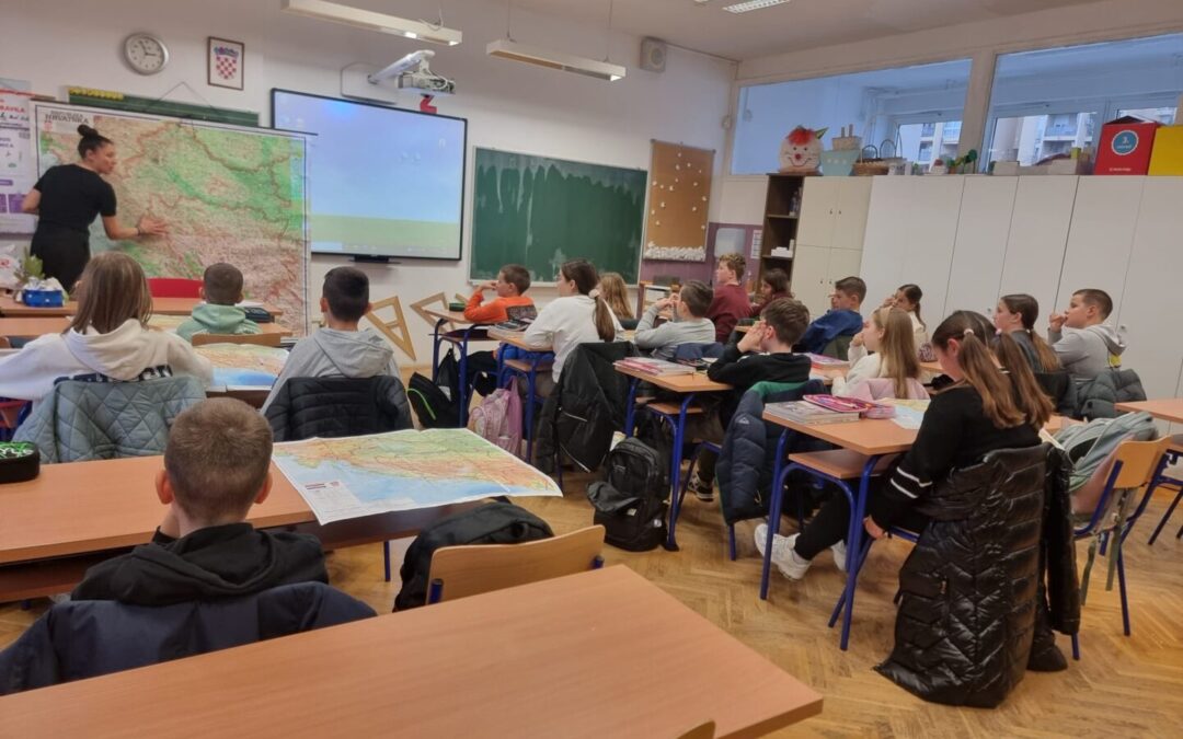 Predavanje iz geografije u 4. b razredu